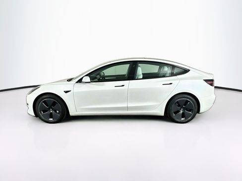 Used 2023 Tesla Model 3 Standard Range RWD image 4