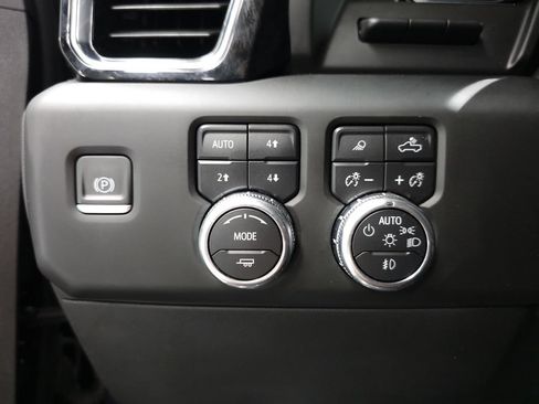 Used 2023 GMC Sierra 1500 Denali Ultimate AWD/4WD image 9