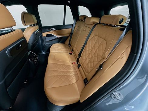 New 2026 BMW X5 sDrive40i w/ M Sport Package image 17