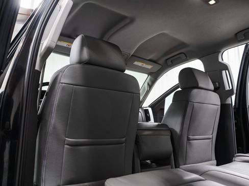 Used 2016 GMC Sierra 2500 SLT w/ Suspension Package, Off-Road image 31