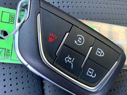 New 2026 Cadillac Lyriq V image 37