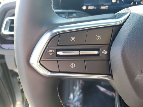 Used 2025 Chevrolet Traverse Z71 image 31