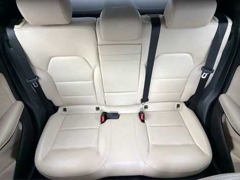 Used 2020 Mercedes-Benz GLA 250 w/ Convenience Package image 14