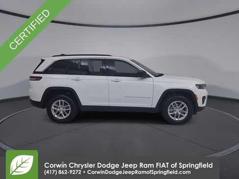 Certified 2026 Jeep Grand Cherokee Laredo X AWD/4WD image 17