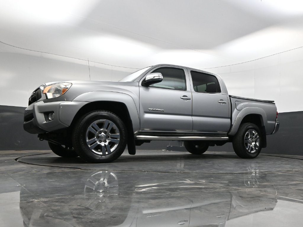 Used 2015 Toyota Tacoma 4x4 Double Cab w/ Limited Package image 34
