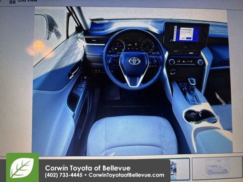 Certified 2023 Toyota Venza LE image 36