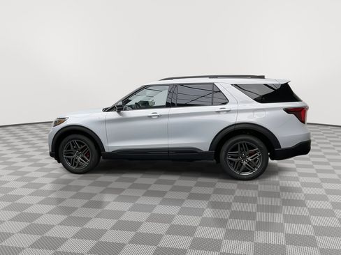 Used 2026 Ford Explorer ST-Line w/ ST-Line Street Pack AWD/4WD image 42