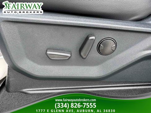 Used 2026 Ford F450 Lariat w/ Lariat Ultimate Package AWD/4WD image 16