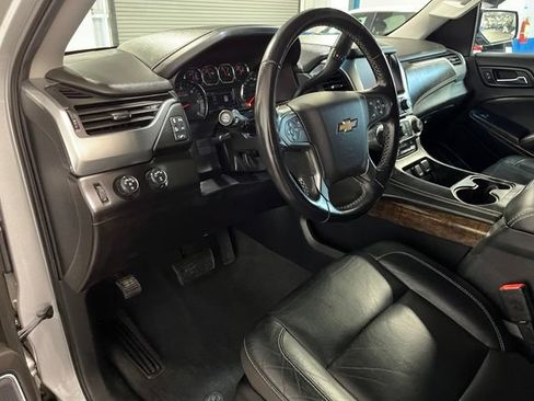 Used 2019 Chevrolet Tahoe LT w/ Off-Road Package AWD/4WD image 19