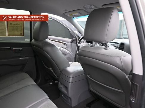 Used 2012 Hyundai Santa Fe SE image 12