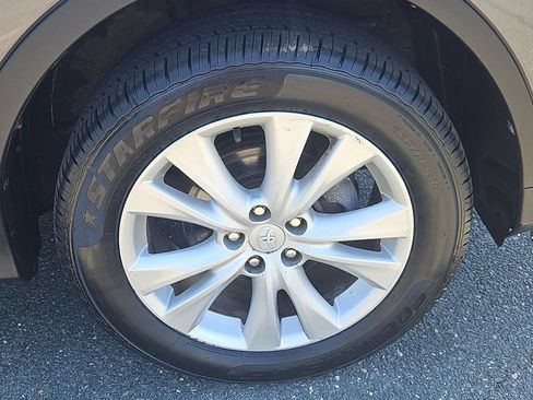 Used 2013 Toyota RAV4 Limited AWD/4WD image 10