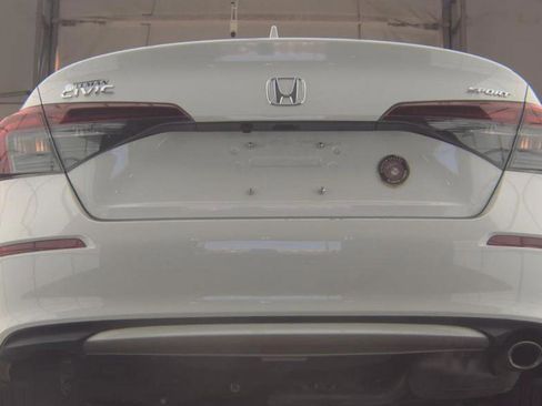 Used 2025 Honda Civic Sport image 6