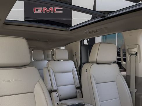 New 2026 GMC Yukon Denali w/ Denali Reserve Package AWD/4WD image 24