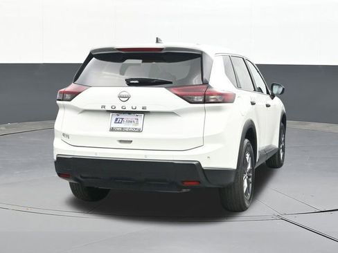 Used 2024 Nissan Rogue S image 12