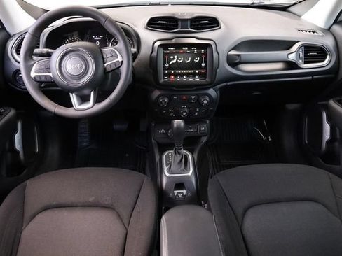 Used 2023 Jeep Renegade Latitude AWD/4WD image 22