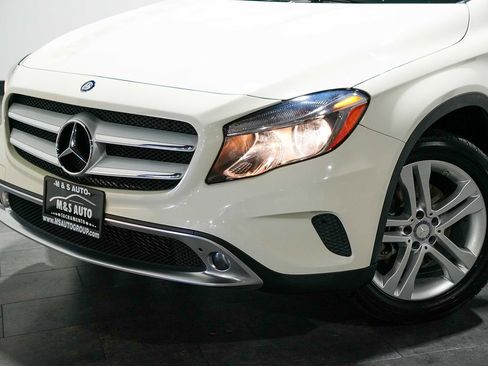 Used 2017 Mercedes-Benz GLA 250 4MATIC image 10