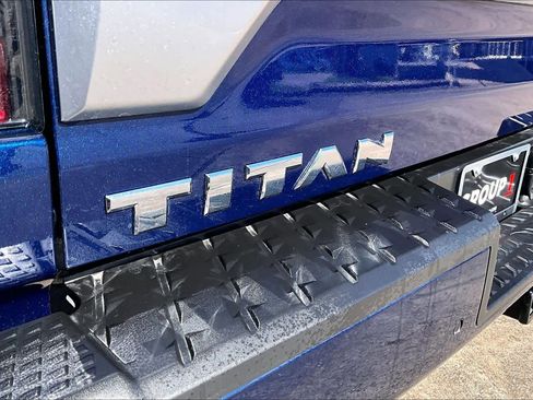 Certified 2023 Nissan Titan Platinum Reserve w/ Moonroof Package image 29