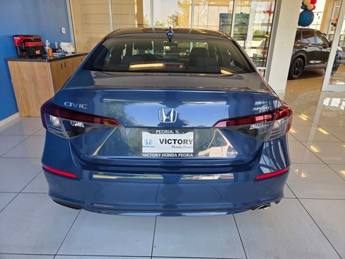 Certified 2025 Honda Civic Sport image 5
