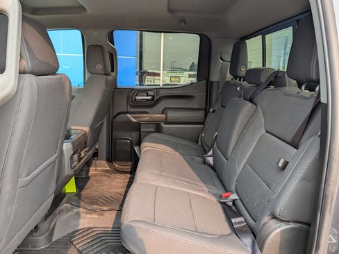Certified 2022 Chevrolet Silverado 1500 RST AWD/4WD image 9