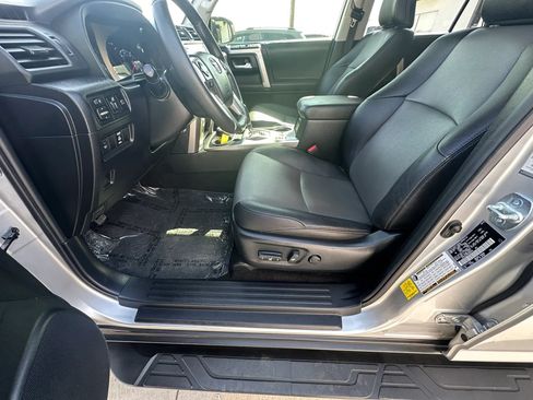 Used 2021 Toyota 4Runner SR5 Premium AWD/4WD image 40
