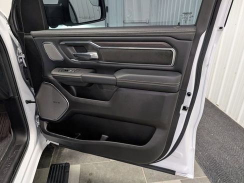 Used 2025 RAM 1500 Laramie w/ Night Edition image 30