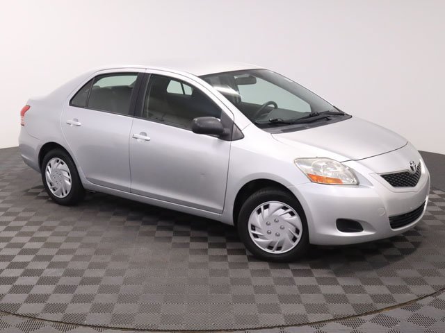Used 2010 Toyota Yaris Sedan FWD image 3