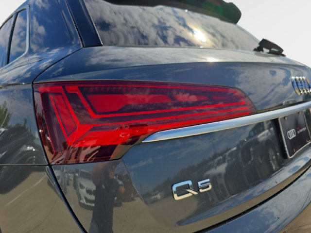 Used 2024 Audi Q5 2.0T Premium AWD/4WD image 37