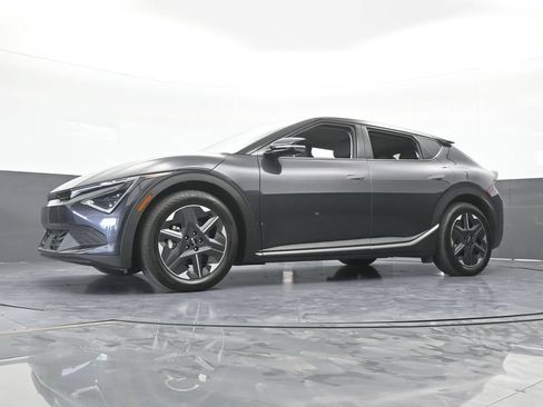 Used 2025 Kia EV6 Light RWD image 54