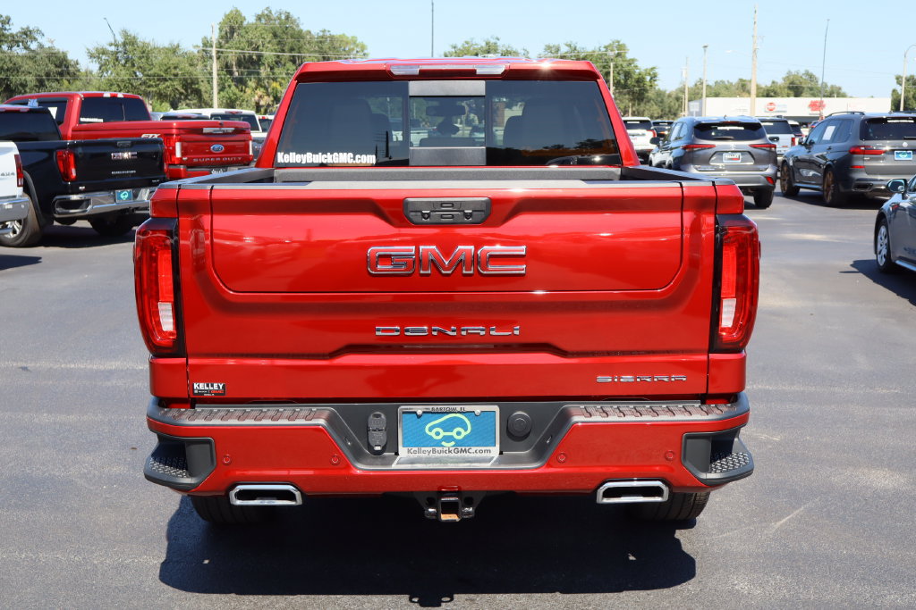 Certified 2022 GMC Sierra 1500 Denali w/ Denali Premium Package AWD/4WD image 8