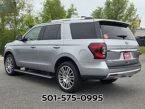 Used 2024 Ford Expedition Limited AWD/4WD image 7