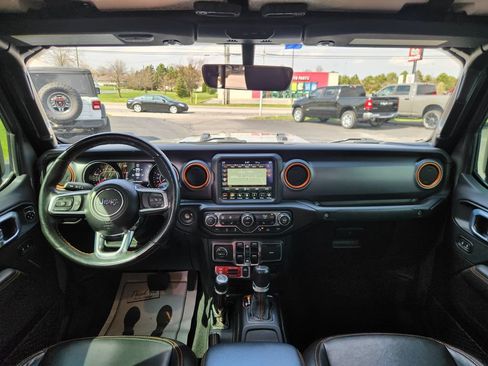 Used 2021 Jeep Gladiator Mojave w/ Uconnect 4C Nav & Sound Group AWD/4WD image 16