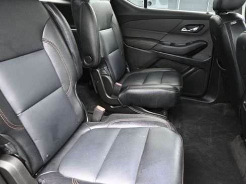 Used 2020 Chevrolet Traverse LT w/ Driver Confidence II Package image 24