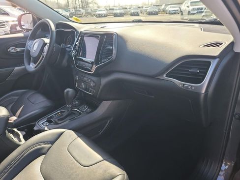 Used 2022 Jeep Cherokee Limited AWD/4WD image 21