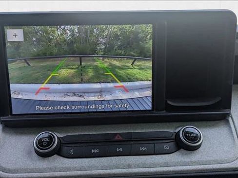 Used 2022 Ford Maverick XLT image 13