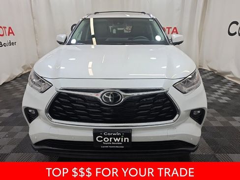 Used 2026 Toyota Highlander Limited image 2