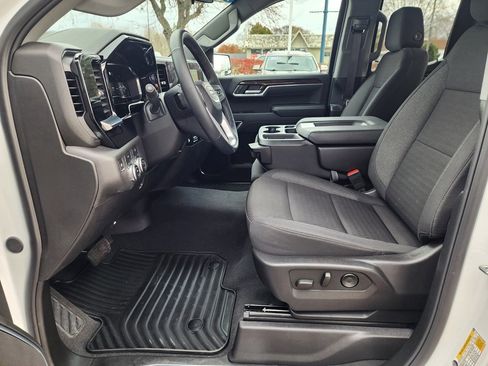 Used 2025 GMC Sierra 1500 Elevation image 20