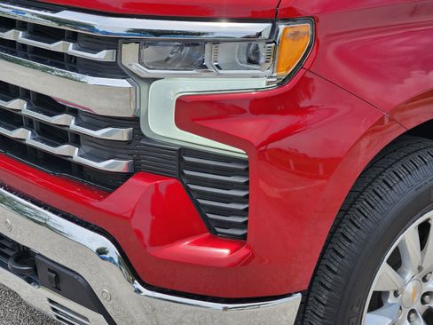 Used 2023 Chevrolet Silverado 1500 LTZ AWD/4WD image 27