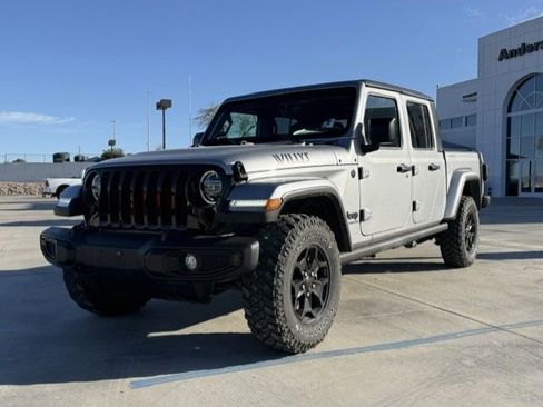 Used 2021 Jeep Gladiator Willys AWD/4WD image 1