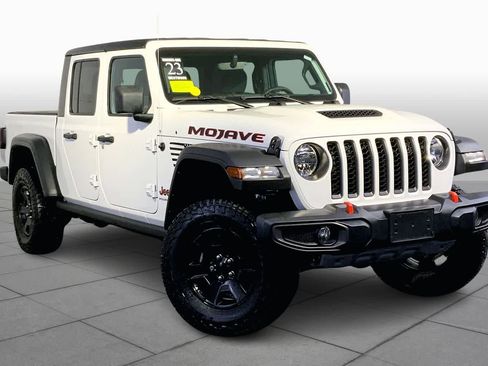 Used 2023 Jeep Gladiator Mojave w/ Cold Weather Group image 3