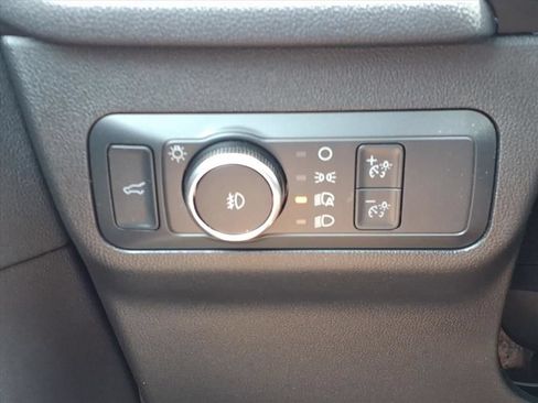 Used 2022 Ford Escape SEL w/ Technology Package FWD image 11
