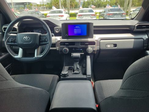 Used 2026 Toyota 4Runner SR5 AWD/4WD image 16