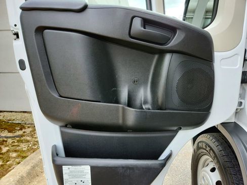 Used 2017 RAM ProMaster 1500 FWD image 17
