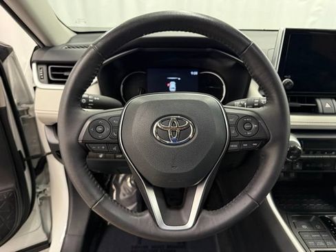 Certified 2023 Toyota RAV4 XLE w/ Convenience Package AWD/4WD image 13