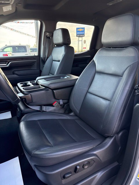 Used 2025 GMC Sierra 1500 SLT AWD/4WD image 14