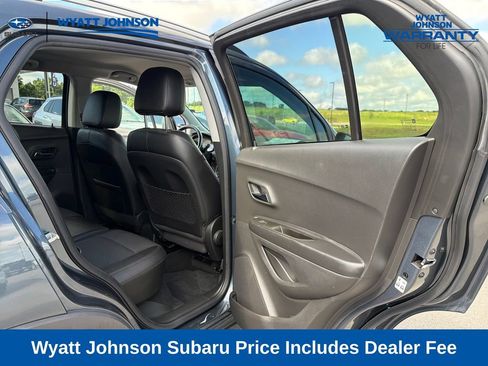 Used 2022 Chevrolet Trax LT w/ Driver Confidence Package AWD/4WD image 26