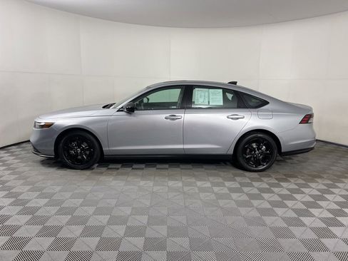 Certified 2025 Honda Accord SE image 2