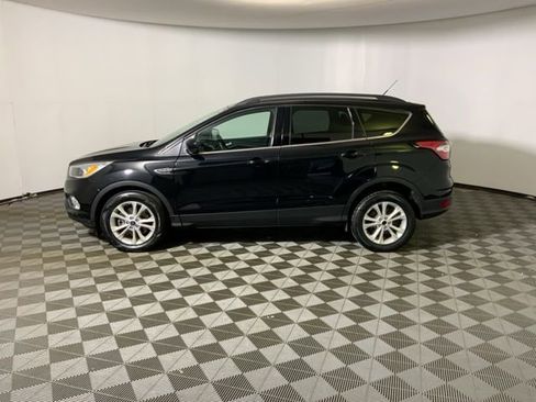 Used 2018 Ford Escape SE image 11