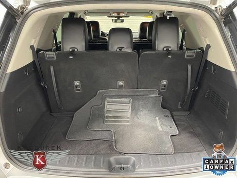 Used 2024 Nissan Pathfinder SL w/ Black Appearance Package AWD/4WD image 25