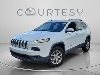 Used 2016 Jeep Cherokee Latitude w/ Comfort/Convenience Group