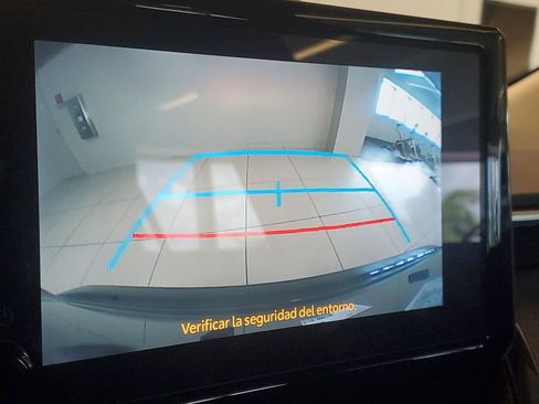 Used 2023 Toyota Corolla LE image 28